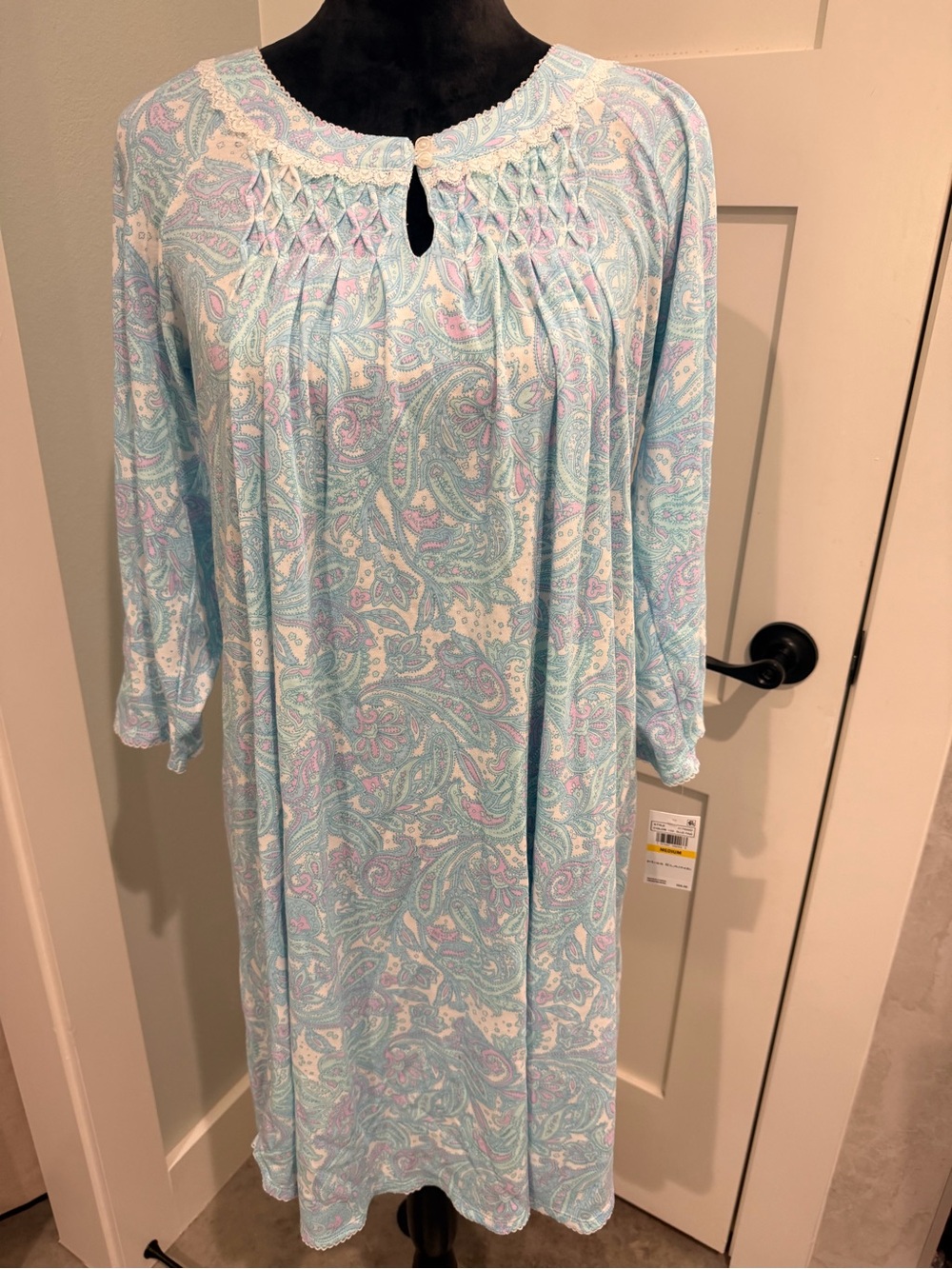 Miss Elaine NEW Light Blue Paisley Sleep Dress/Gown with Pink, Purple Accents M